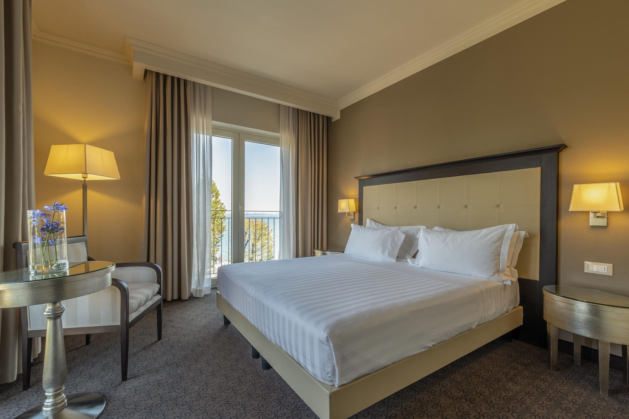 Villa Rosa Hotel Desenzano Ντεζεντσάνο ντελ Γκάρντα Εξωτερικό φωτογραφία