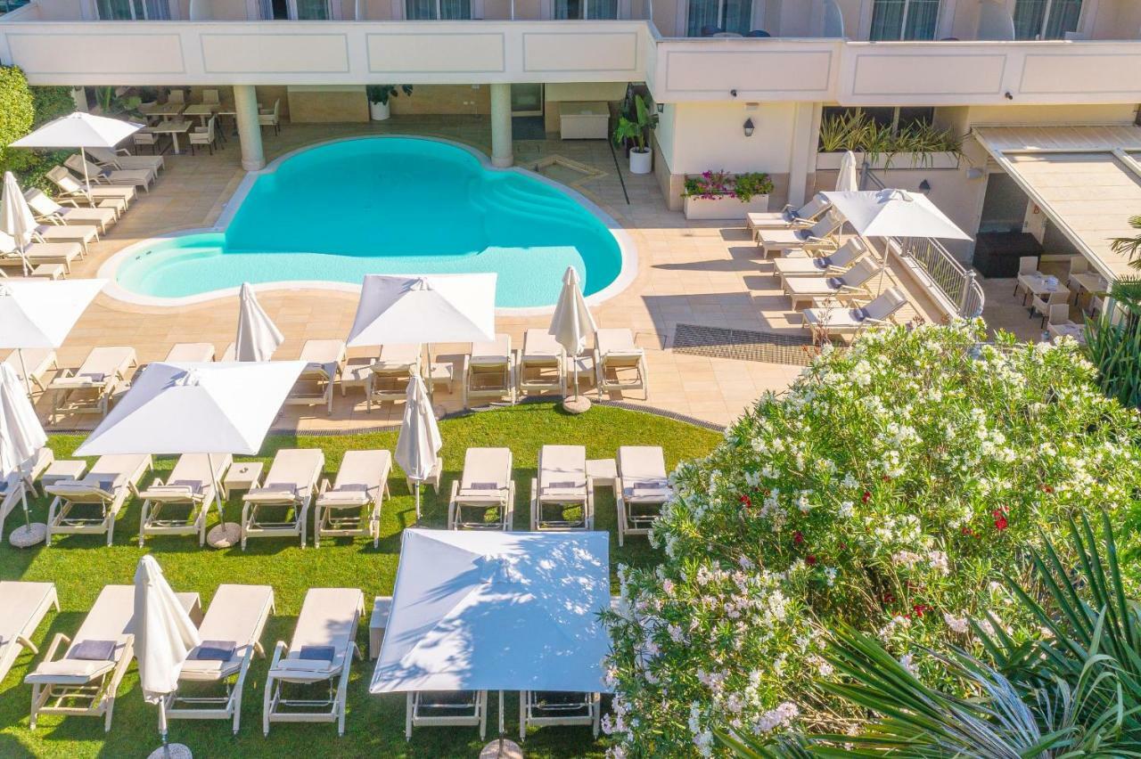 Villa Rosa Hotel Desenzano Ντεζεντσάνο ντελ Γκάρντα Εξωτερικό φωτογραφία